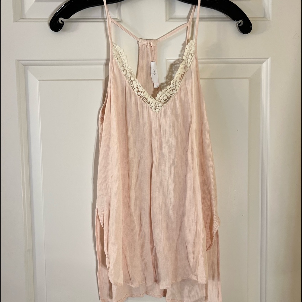 LUSH PINK TANK TOP WITH LACE DETAIL XS